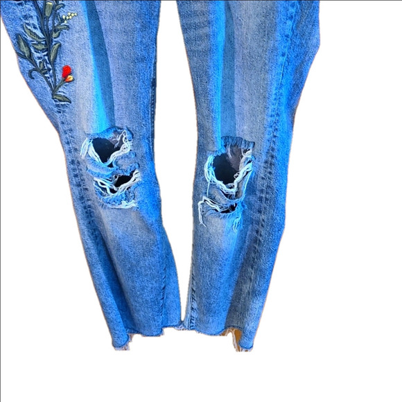 Mama Maternite Low Rib Maternity Distressed Embroidered Kick-Flare Jeans Size 10 - Picture 7 of 17